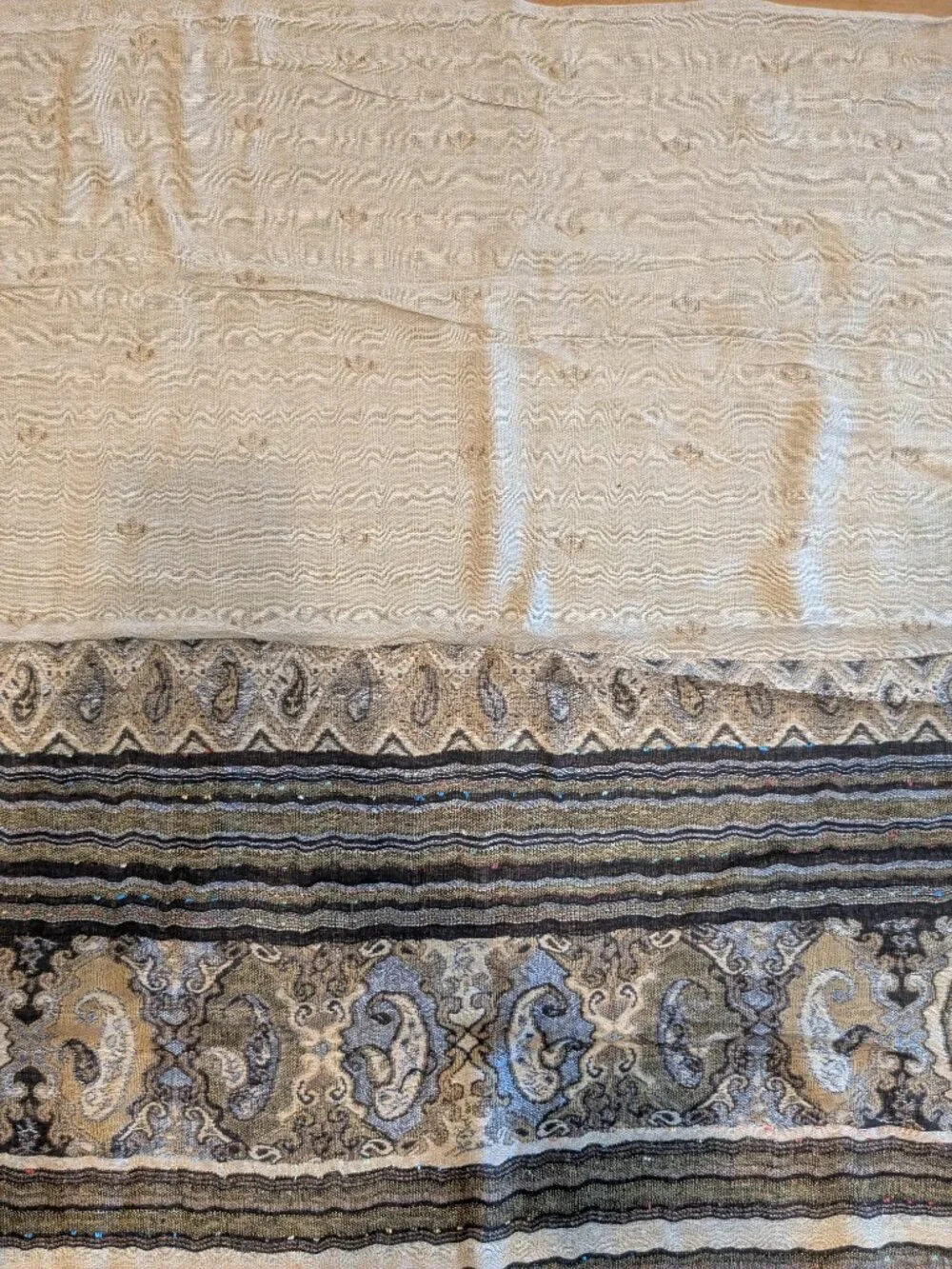 Pashmina Scarf Shawl Wrap Metallic Gold Beige Paisley Jacquard Fringe Evening